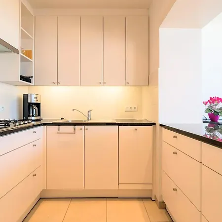 Beachfront Vitalo 502, Cleaning Included *