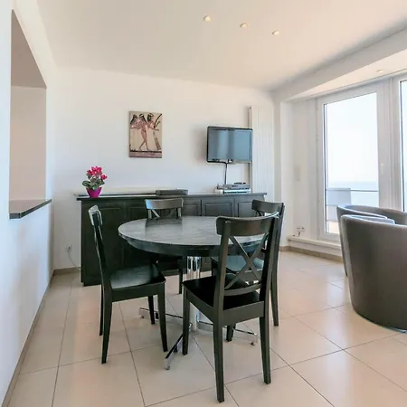 Appartamento Beachfront Vitalo 502, Cleaning Included Koksijde