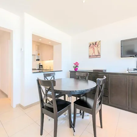 Appartamento Beachfront Vitalo 502, Cleaning Included *
