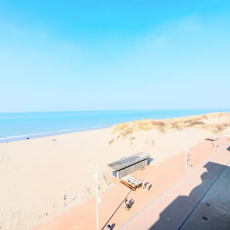 Beachfront Vitalo 502, Cleaning Included Appartamento