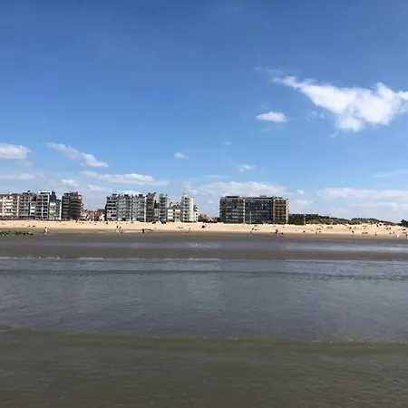 Beachfront Vitalo 502, Cleaning Included